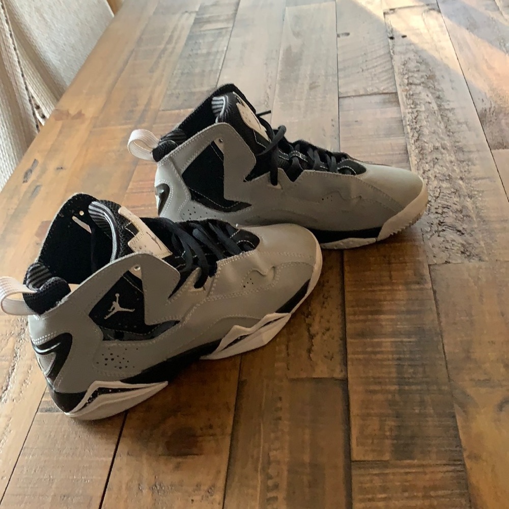 Jordan True Flight BG